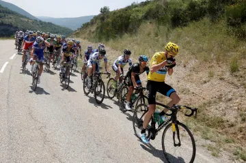 Chris Froome v čele pelotonu