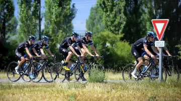 Vyjížďka stáje Sky