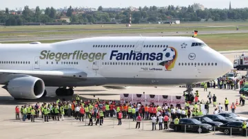 Letecký speciál fotbalových mistrů světa