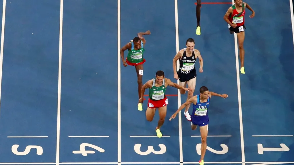 Finiš běhu na 1500 m