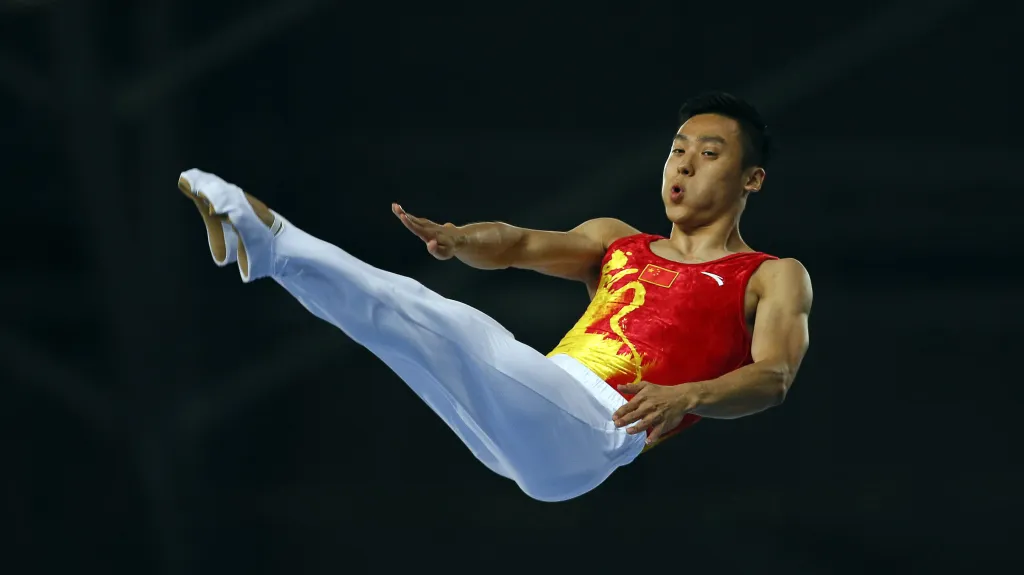 Obhájce triumfu z Londýna, Číňan Dong Dong