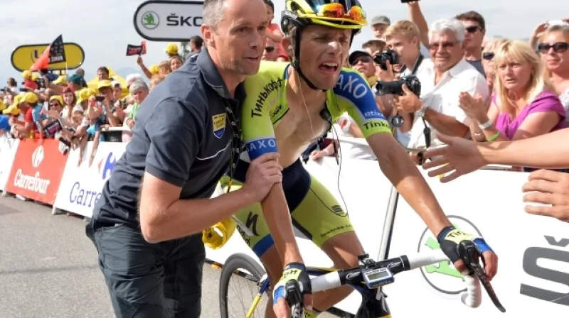 Vyčerpaný Rafal Majka v cíli čtrnácté etapy