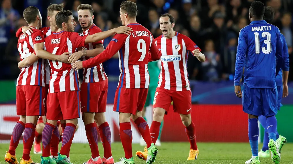 Fotbalisté Atlética Madrid se radují z postupu do semifinále Ligy mistrů