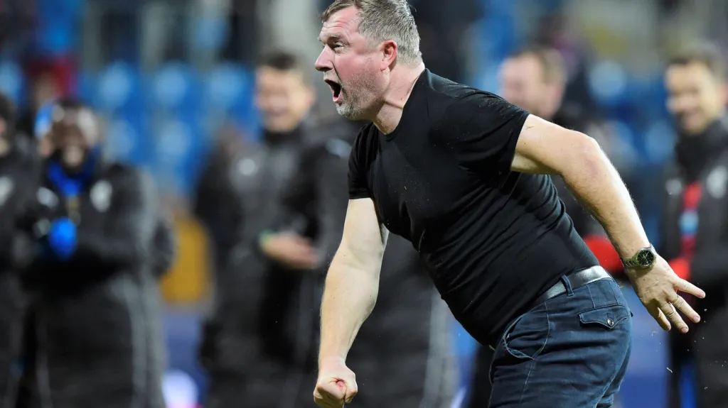 Trenér Plzně Pavel Vrba slaví vítězství nad AS Řím