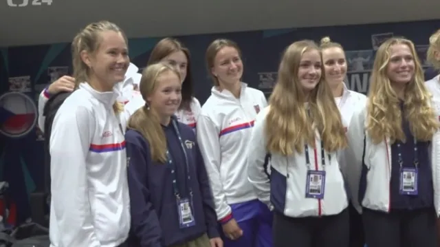 České tenistky přijely podpořit juniorské kolegyně