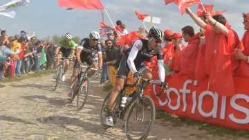 Fabian Cancellara dojel do Roubaix jako třetí