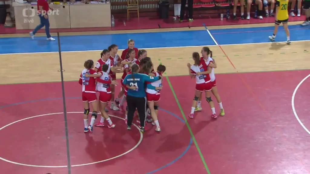 Slávistky otočily dvojzápas se Stockerau a v Poháru EHF pokračují