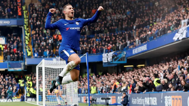 Eden Hazard slaví gól do sítě Newcastlu
