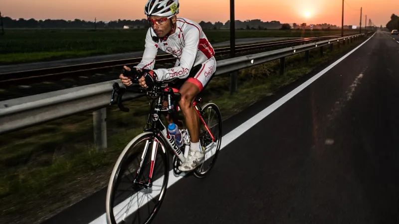 Sváťa Božák během cyklistického ultramaratonu Race Around Austria Extreme