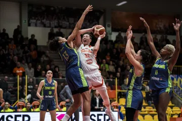 Utkání Famila Schio – ZVVZ USK Praha