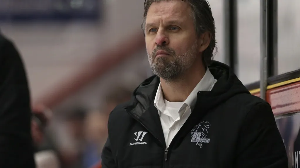 Róbert Petrovický na střídačce Olomouce