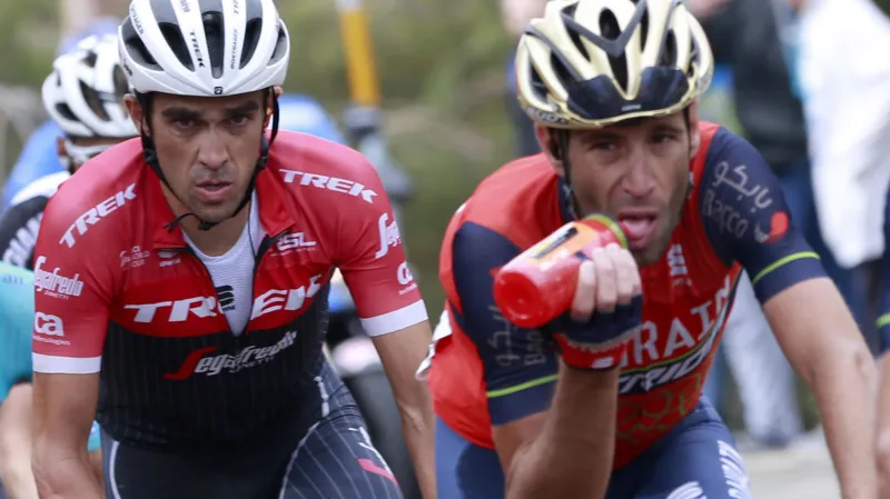 Alberto Contador a Vincenzo Nibali