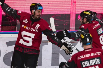 Michal Řepík slaví gól v utkání s Plzní