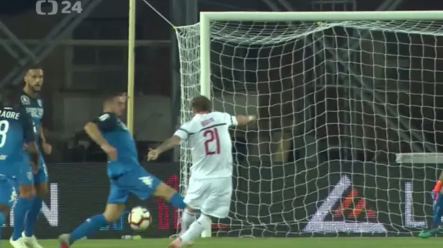 Milán v italské lize opět ztratil, v Empoli pouze remizoval