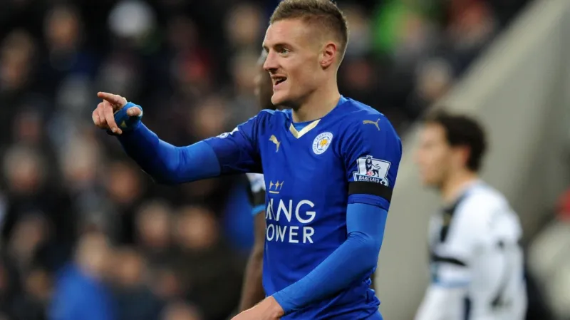 Slavící Jamie Vardy z Leicesteru
