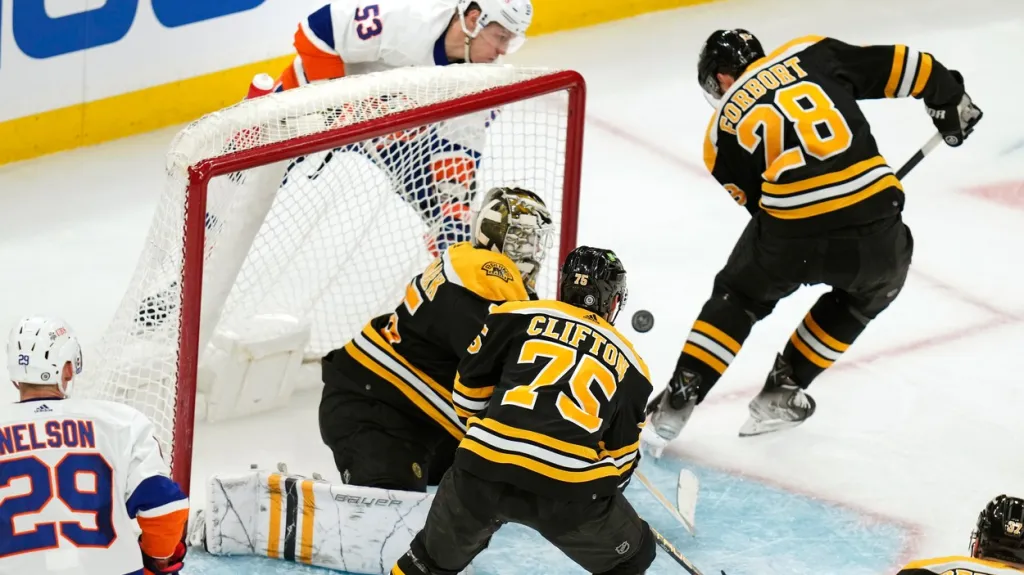 Utkání Boston - NY Islanders