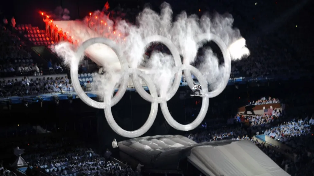 Olympijské kruhy při zahájení Her ve Vancouveru