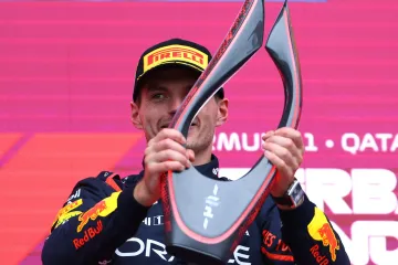 Závod v Baku vyhrál Max Verstappen