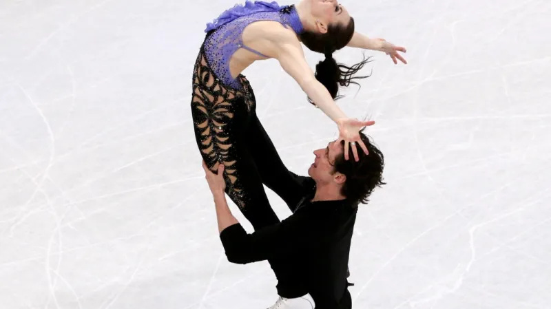 Kanadský taneční pár Tessa Virtueová a Scott Moir
