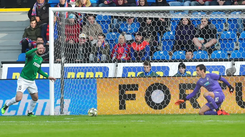 Na pohodlné zakončení Doležala neměl Hruška nárok, poté ale začal čarovat