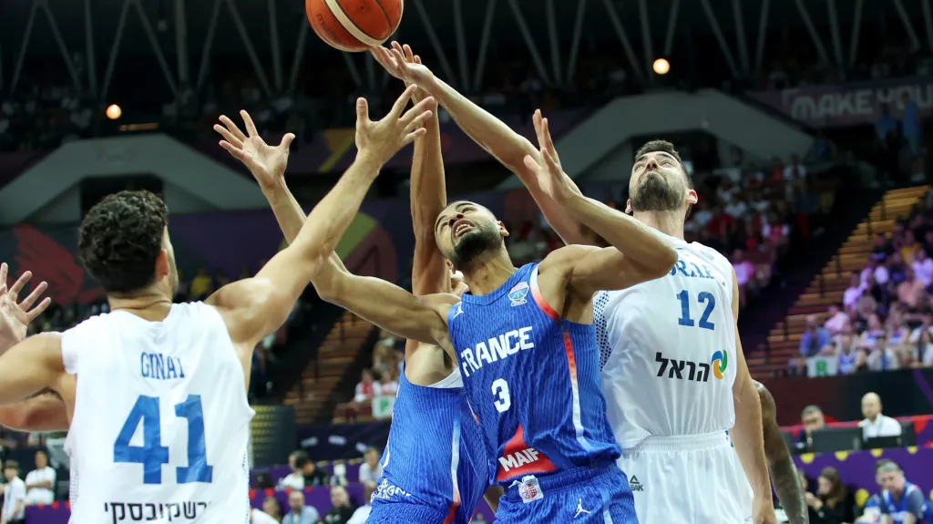 Utkání basketbalistů Izraele a Francie