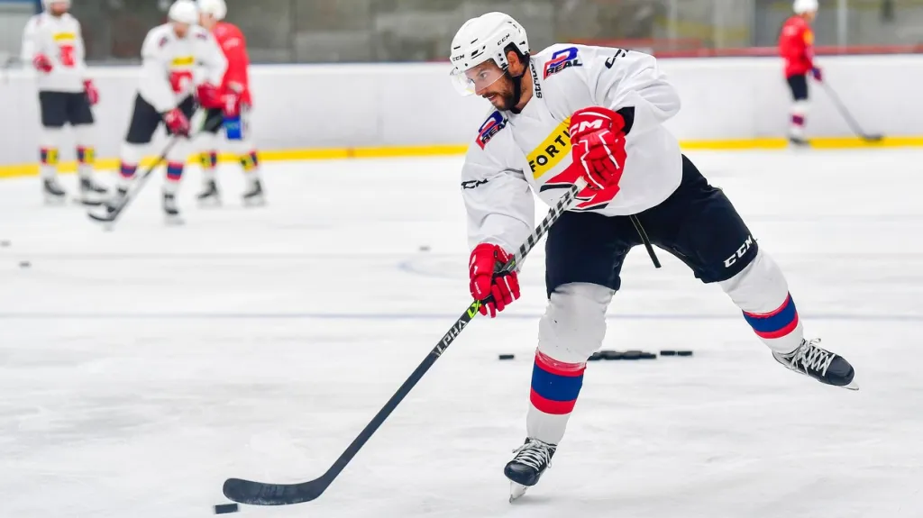 Forvard Pardubic Tomáš Hyka