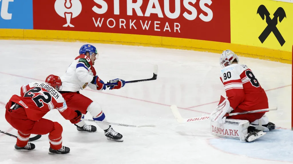 Jakub Flek v zápase proti Dánsku