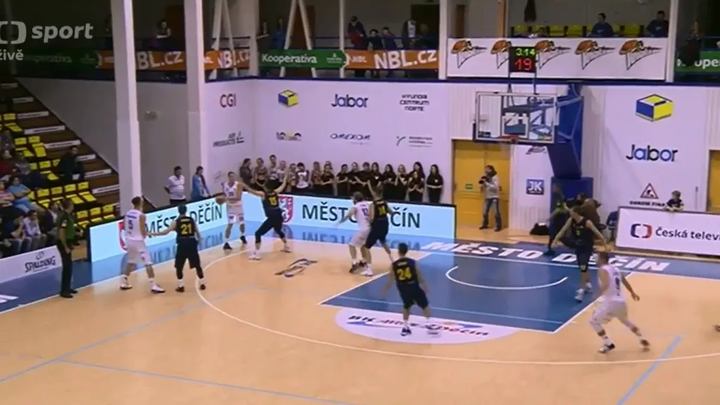 Sestřih utkání basketbalistů Děčín - Opava