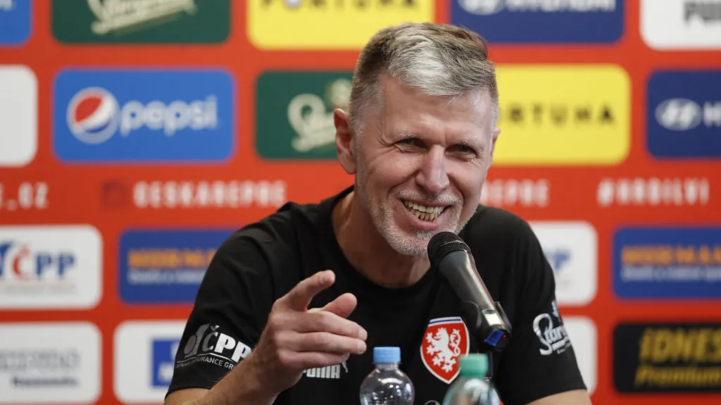 Jaroslav Šilhavý na tiskové konferenci