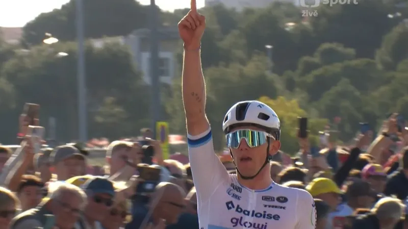 Závěr závodu cyklokrosařů