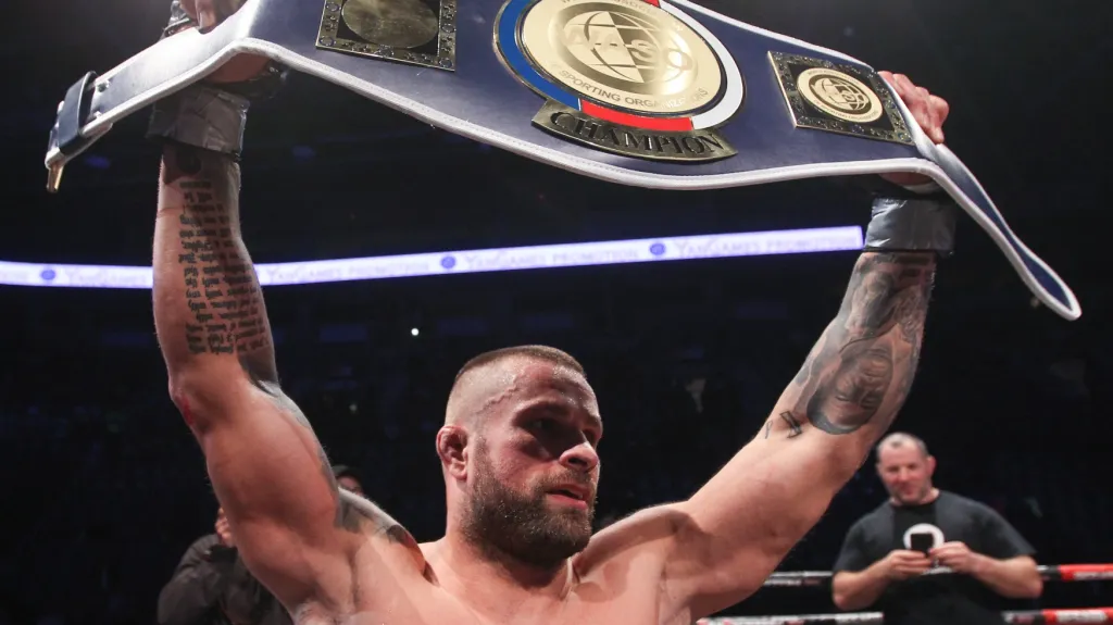 Karlos Vémola s titulem asociace WASO