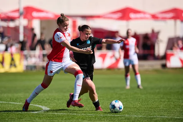 Fotbalistky Slavie a Sparty uspěly v semifinále a utkají se o pohár