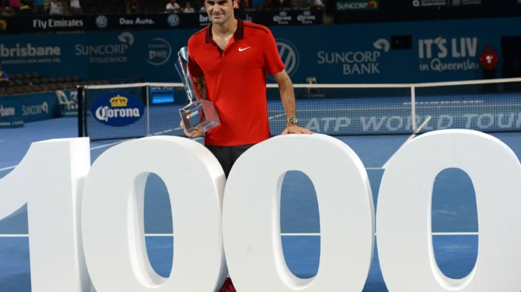 Roger Federer oslavil v Brisbane 1000. vítězství na okruhu ATP