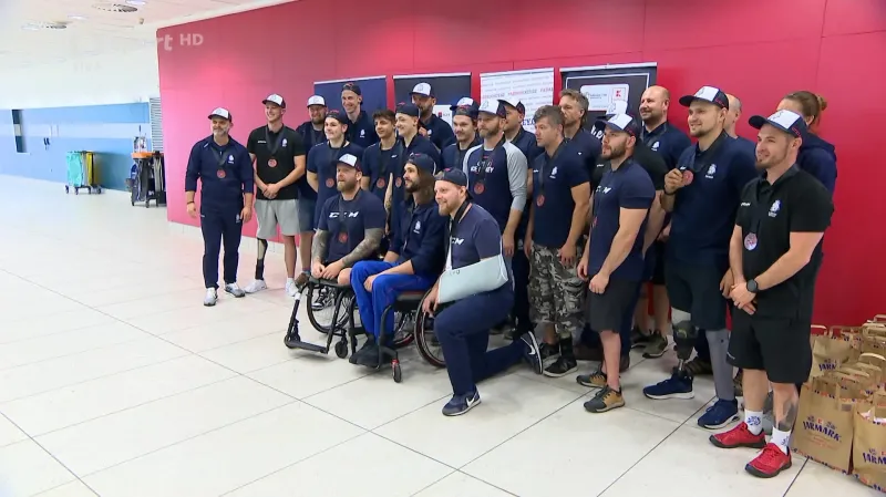 Bronzoví parahokejisté se vrátili domů a už myslí na Kanadu