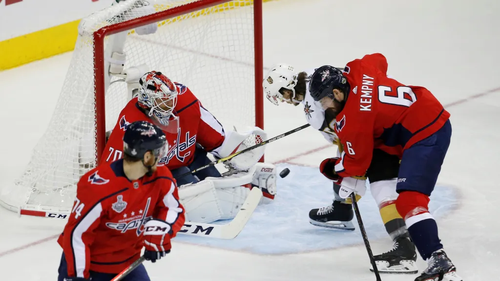 Michal Kempný v zápase proti Vegas