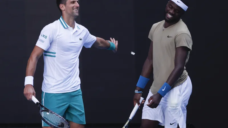 Obhájce titulu Djokovič je na AO ve třetím kole