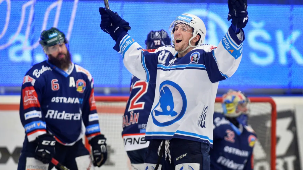 Slavící Jaroslav Kracík