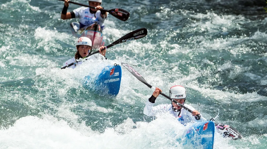 Hlídka kajakářek: Satková, Paloudová, Dimovová