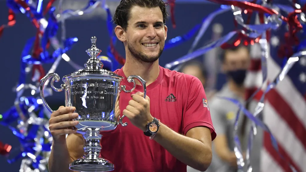 Dominic Thiem s trofejí pro vítěze US Open