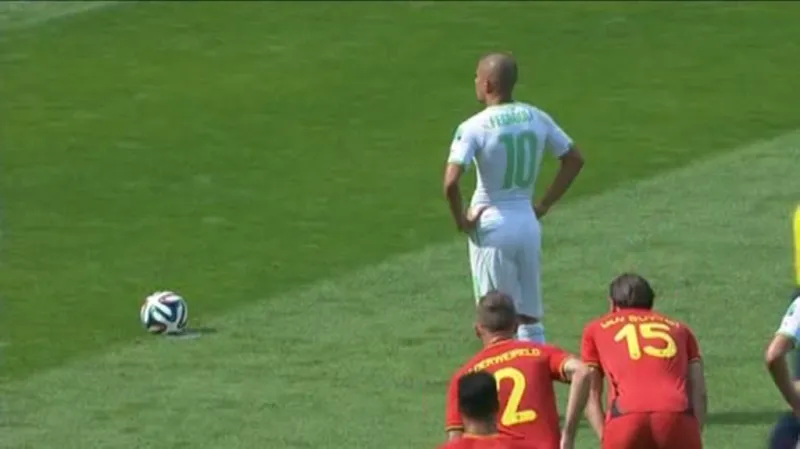 Gól v utkání Belgie - Alžírsko: Fighúlí - 0:1 (25. min.)