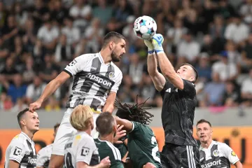 Filip Čihák v utkání s Panathinaikosem