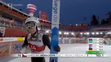 Skok Karolíny Indráčkové ve 2. kole závodu na velkém můstku