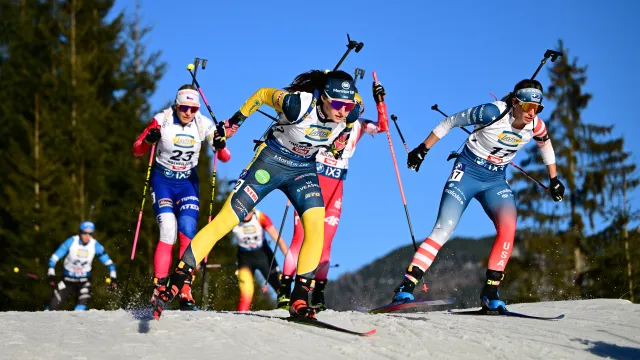 Záznam stíhacího závodu žen v Hochfilzenu