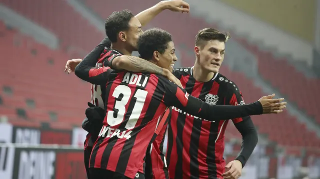 Schick při výhře Leverkusenu 5:1 nad Augsburgem neskóroval