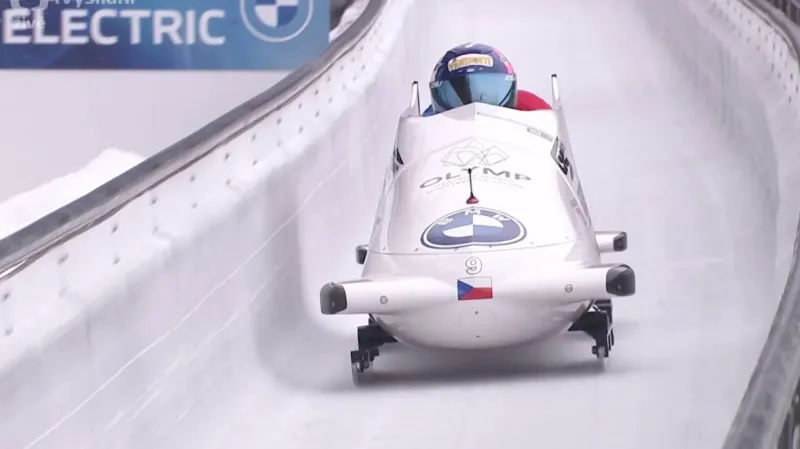 Jízda Dvořákova dvojbobu v 1. kole SP v Königsse