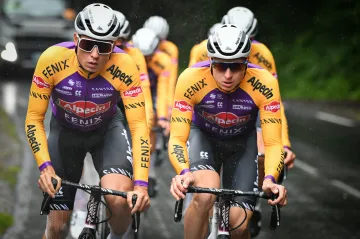 Merci Poupou! Jak tým Alpecin-Fenix změnil dres