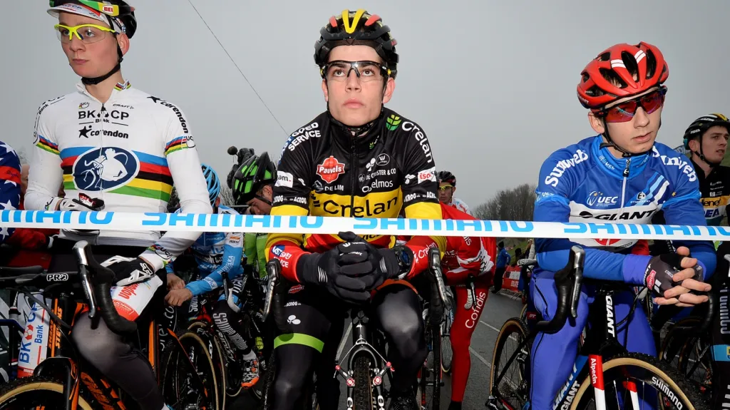 Zleva van der Poel, Van Aert a van der Haar