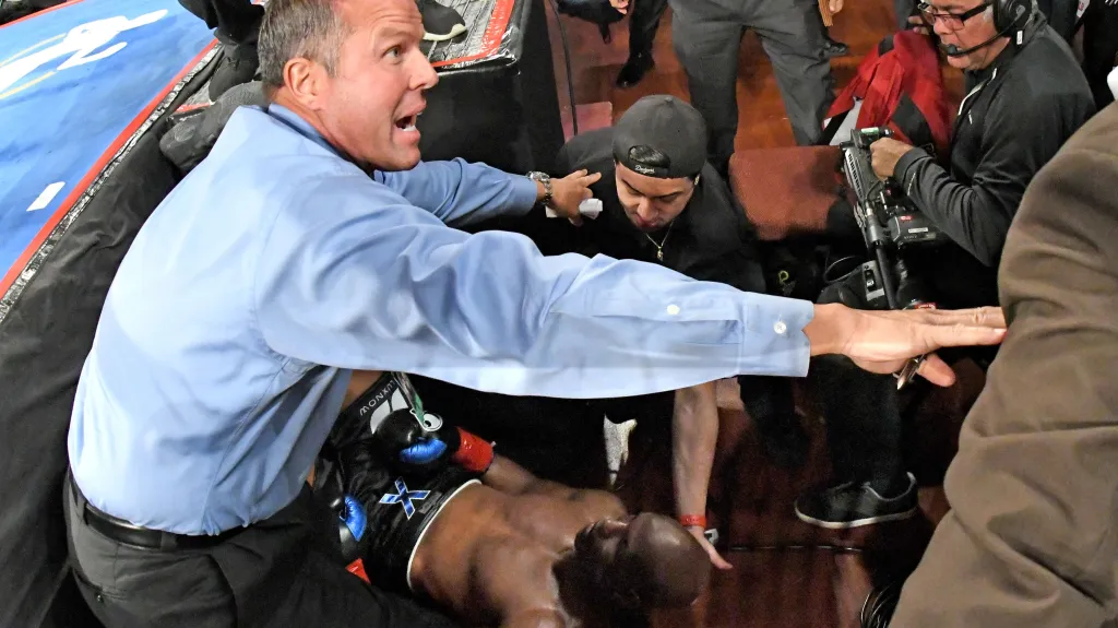 Bernard Hopkins mimo ring