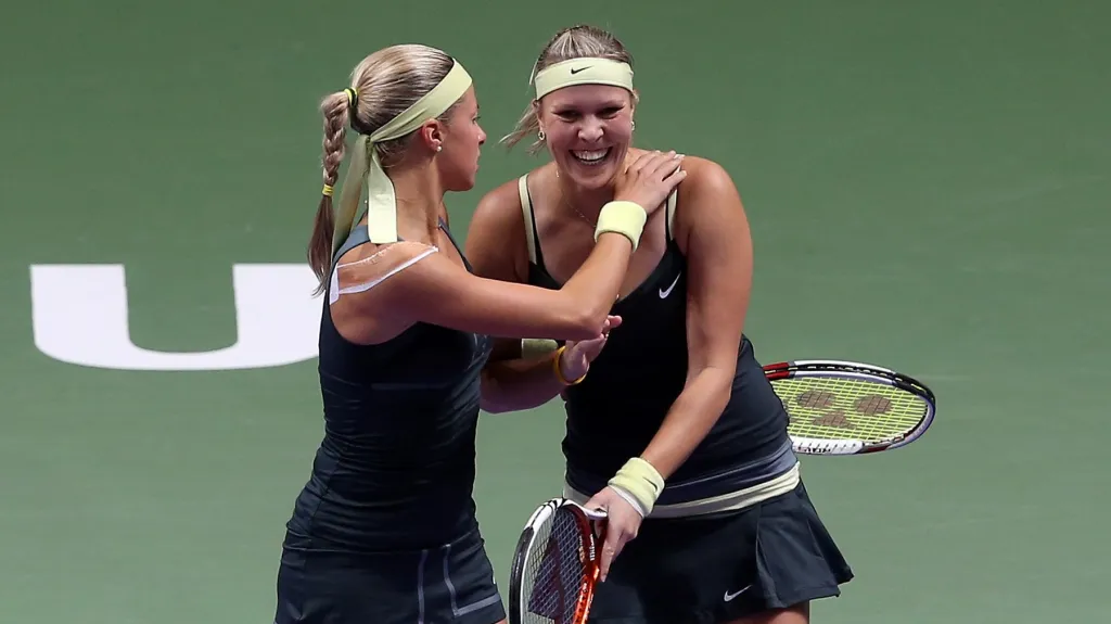 Hlaváčková s Hradeckou 