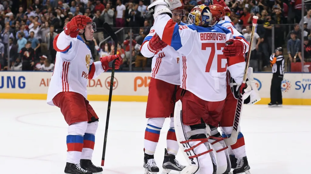 Sergej Bobrovskij se spoluhráči